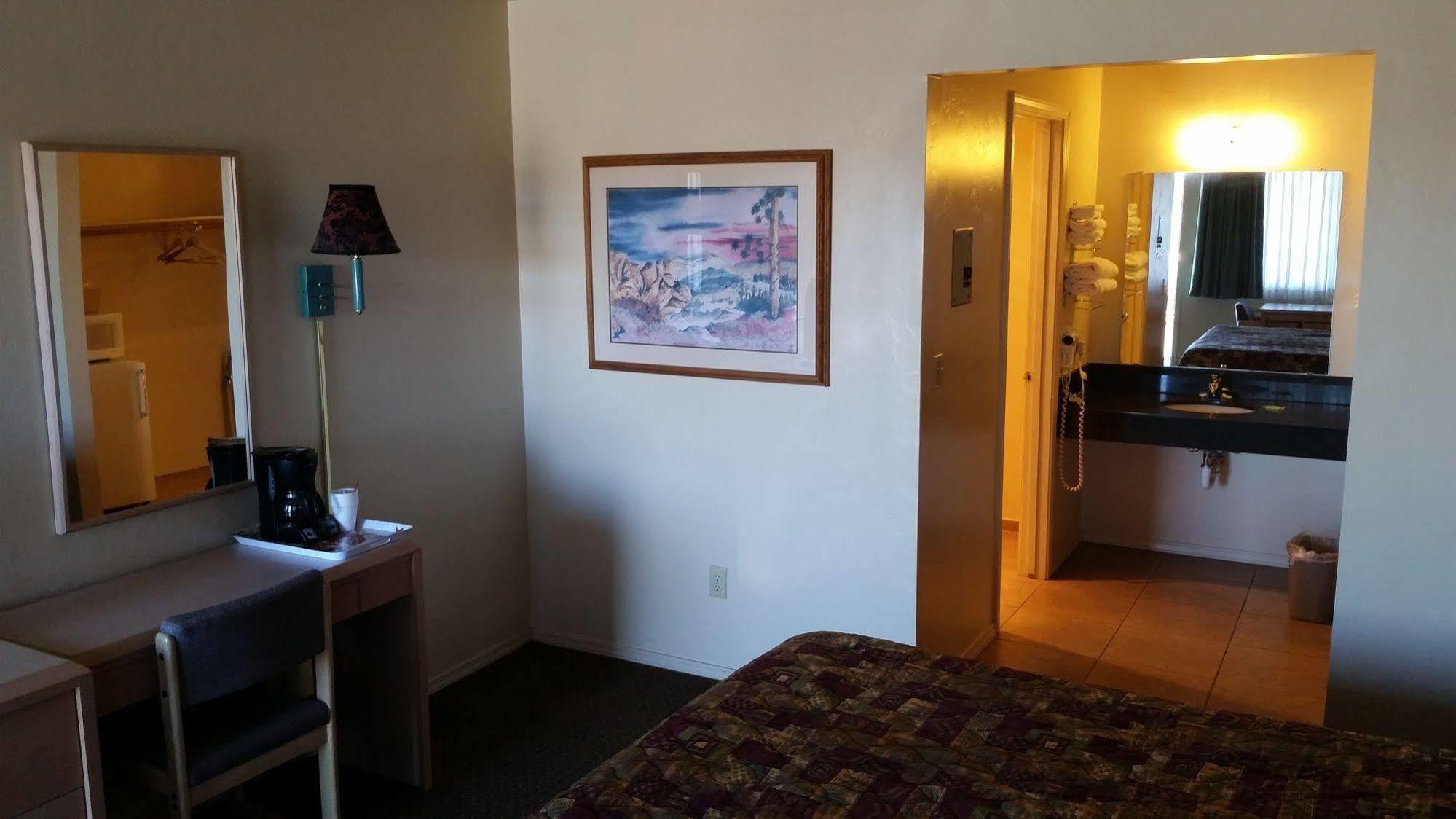 Heritage House Motel Prescott Bagian luar foto